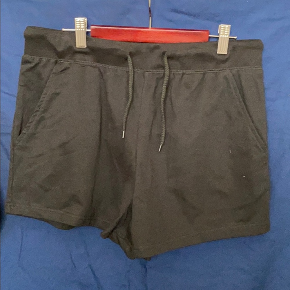 Black, comfy fabric shorts. POCKETS!